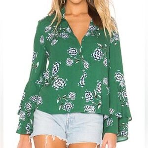 Cupcakes & Cashmere Stockton Blouse in Verdant Green - Size Small